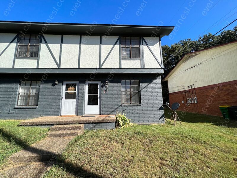 Primary Photo - 1111 Brice Rd