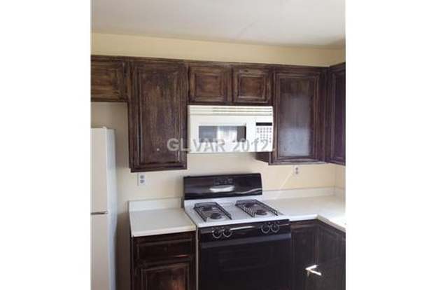 Foto del edificio - 1308 Wintergreen Dr