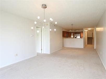 Foto del edificio - 7151 English Dr