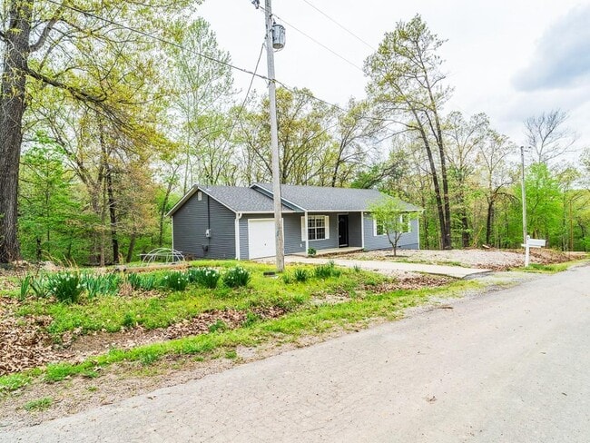 Building Photo - 7 Claypole Ln