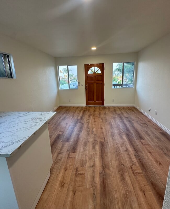 Foto del edificio - 1342 Mimosa Ct