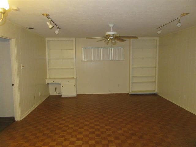 Building Photo - 6639 Del Norte Ln