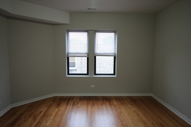 Foto del edificio - 2325 W Arthur Ave