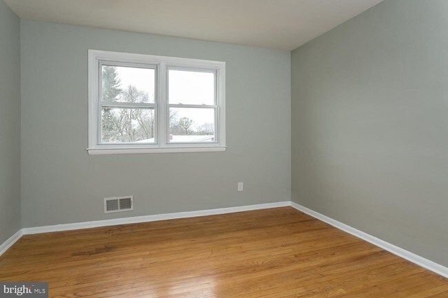 Foto del edificio - 6231 Robin Hill Rd