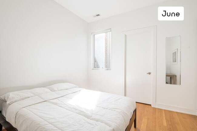 Foto del edificio - ROOM ONLY in 4-bed/2.0-bath Home
