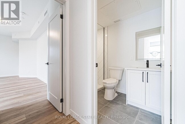 Photo du bâtiment - 555 SANITORIUM ROAD