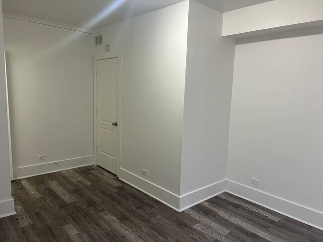 Foto del edificio - 5108 W 21st Pl