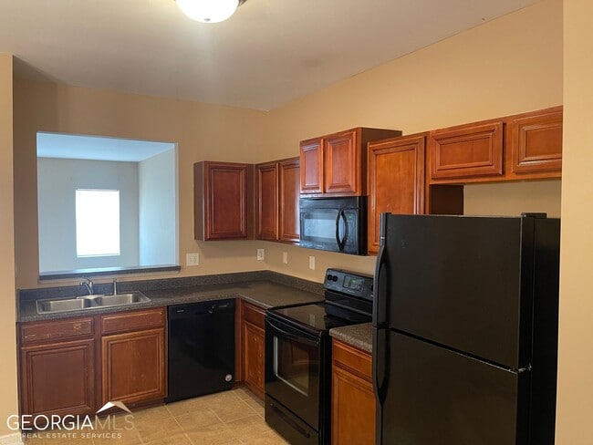 Building Photo - 1418 Knights Trail