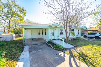 Building Photo - 1007 S 3rd St