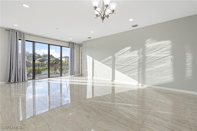 Foto del edificio - 8976 Madrid Cir