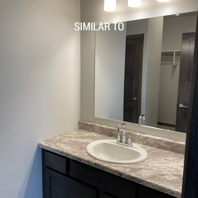 Building Photo - 5409 S Huntwood Ave