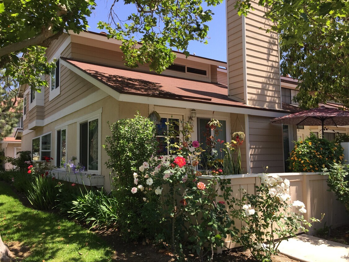 7722 Meadowbrook Way, Stanton, CA 90680 Townhome Rentals in Stanton