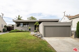 Building Photo - 423 W Ellis Ave