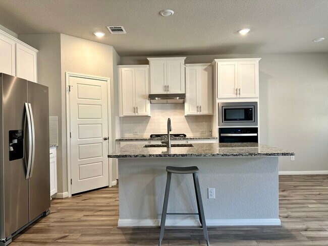 Foto del edificio - 18231 Ansley Path