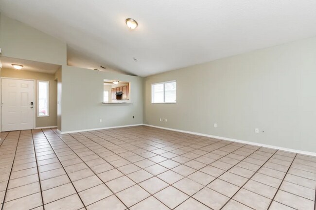 Foto del edificio - 13039 Baltimore Woods Ln