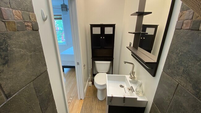 Foto del edificio - 1608 4th St NW