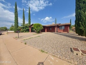 Building Photo - 4939 E Evergreen Dr