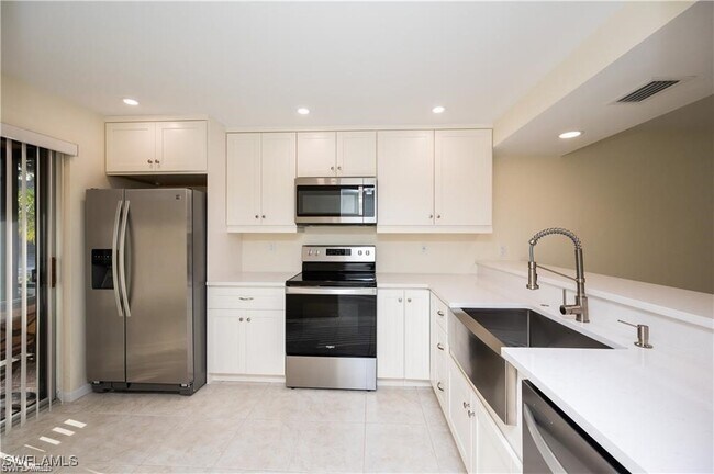 Building Photo - 4130 Looking Glass Ln