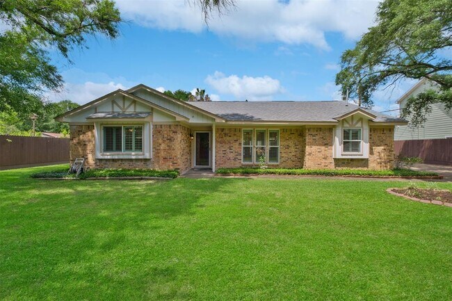 Foto del edificio - 9210 Kerrwood Ln