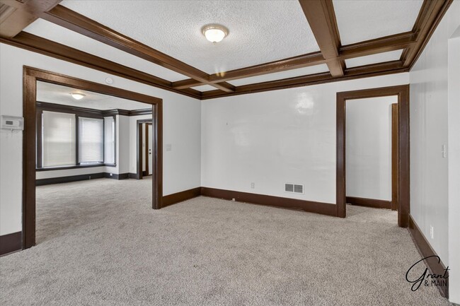 Building Photo - 58/60 Alger - FDR - T