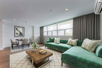 Building Photo - 12-24 Leith Hill Rd
