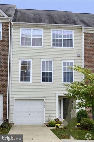 Building Photo - 45556 Lakemont Square