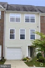 Building Photo - 45556 Lakemont Square