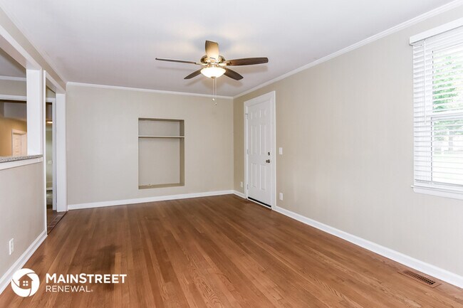 Building Photo - 214 Southburn Dr