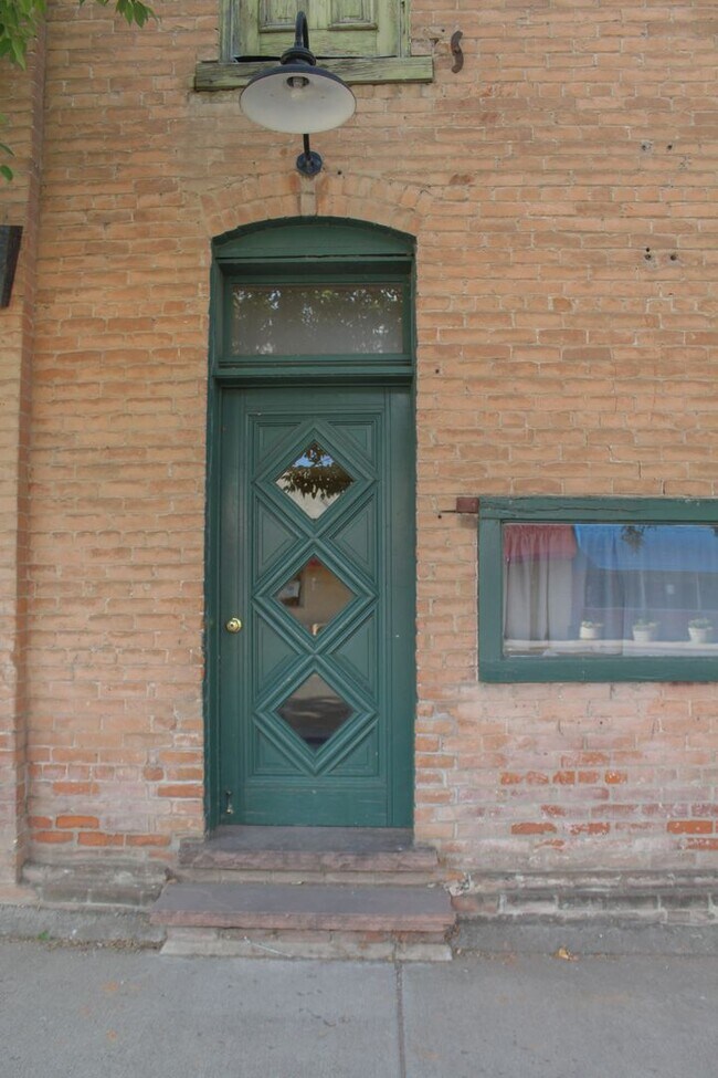 Foto del edificio - Charming Historic Studio in the Heart of D...