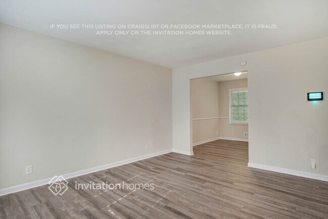 Foto del edificio - 4424 Malibu Dr