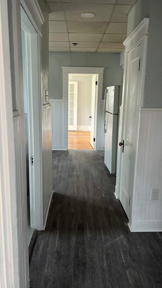 Foto del edificio - 294 Manville Rd