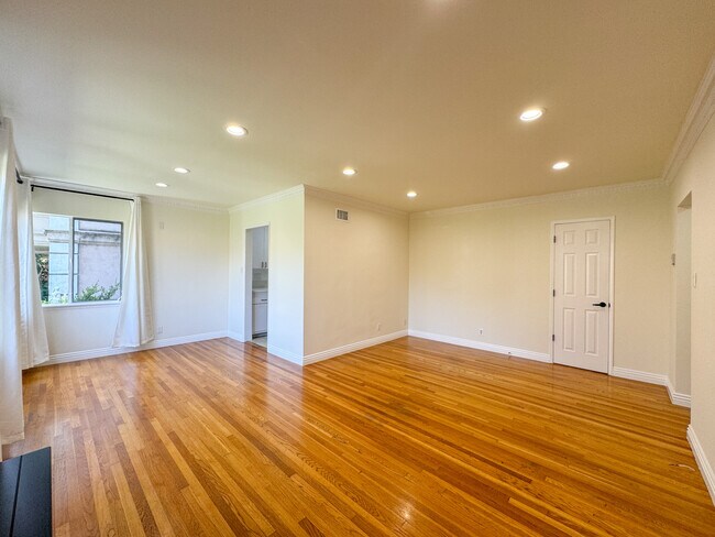 Foto del edificio - 851 S Wooster St