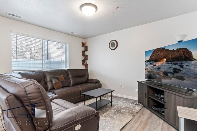 Building Photo - 2914 W 3885 S