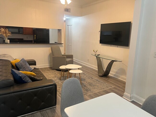 Photo - 203 S Westland Ave Apartment