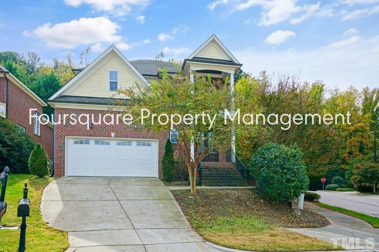 Primary Photo - 1104 Hobson Ct