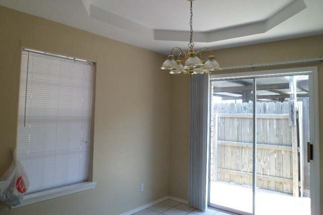 Foto del edificio - 1014 Stonehaven Blvd