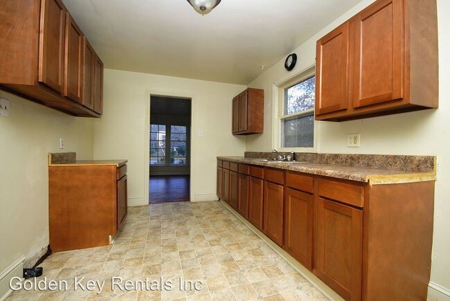 Building Photo - 3 br, 1 bath House - 601 S Andrews Ave.