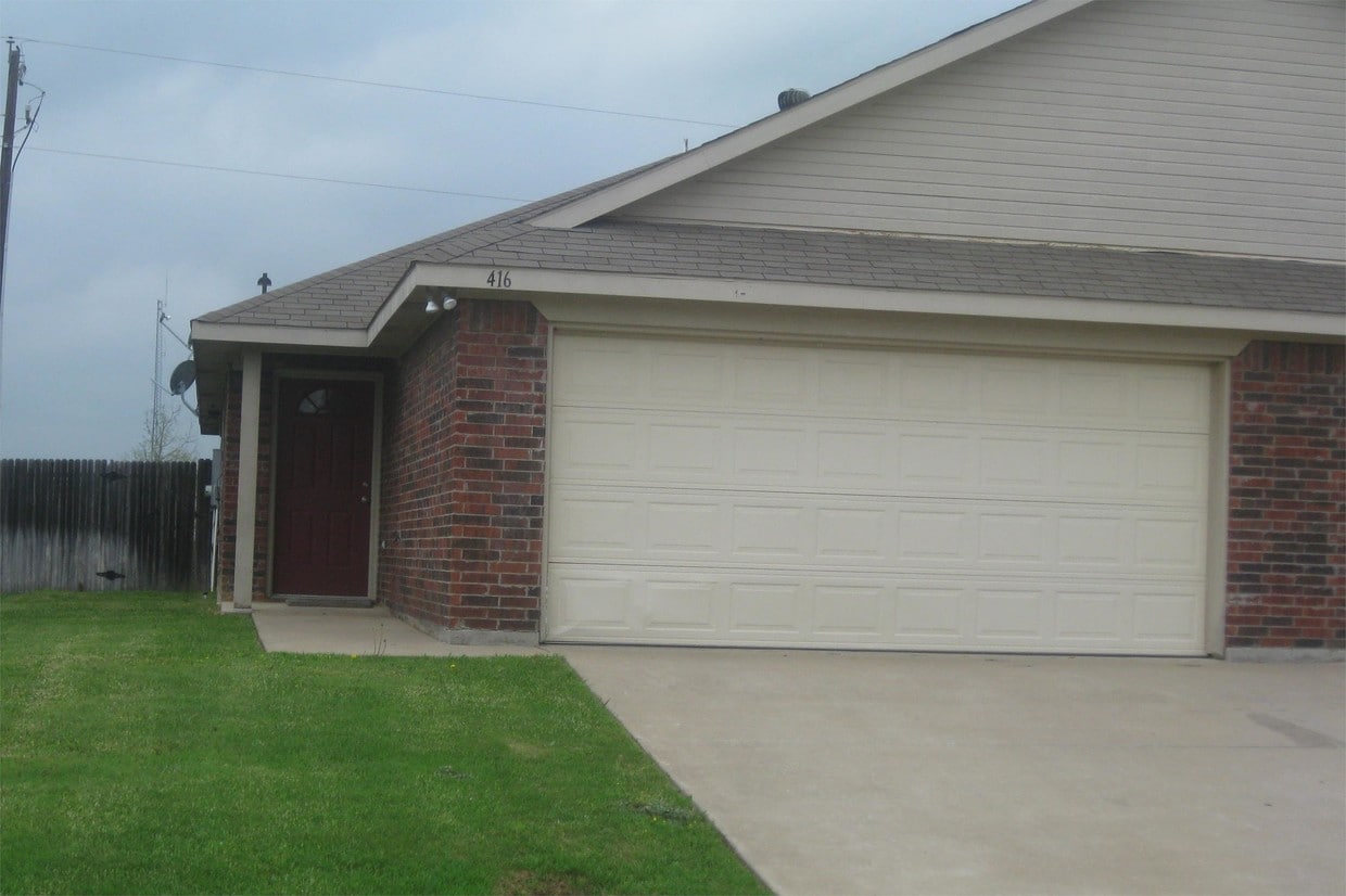 416 Amber Ln, Crowley, TX 76036 Townhome Rentals in Crowley TX