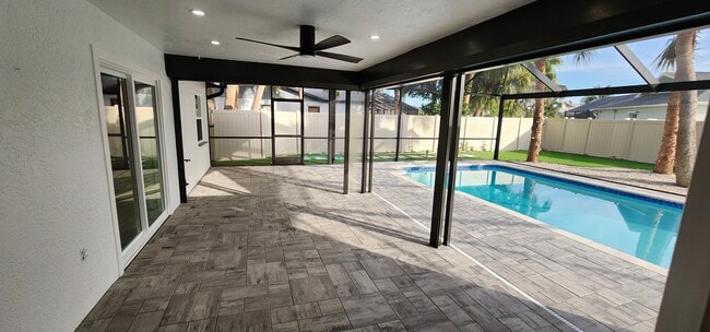 Foto del edificio - 4270 Kingston Ct