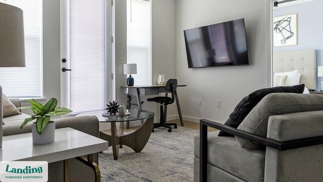 Foto del edificio - 650 N Main St