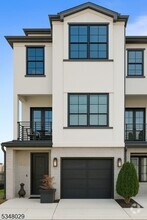 Building Photo - 15 Harbor Front Terrace
