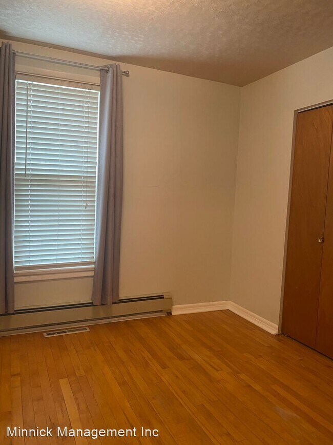 Building Photo - 4 br, 2 bath House - 410 East Aspen Street
