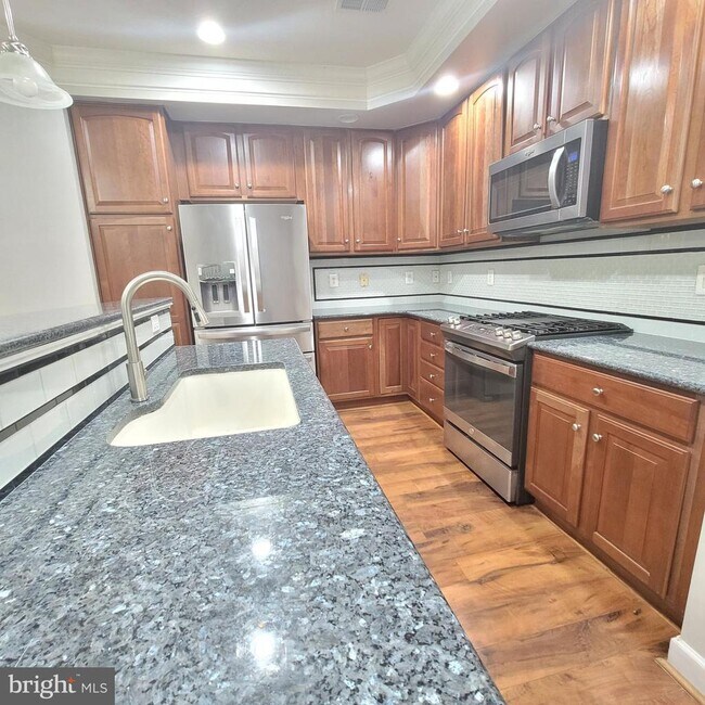 Foto del edificio - 3681 Spring Hollow Ln