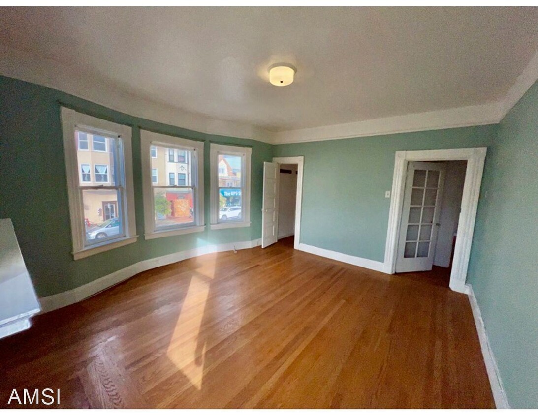 Primary Photo - 2 br, 1 bath House - 1300 12th Ave