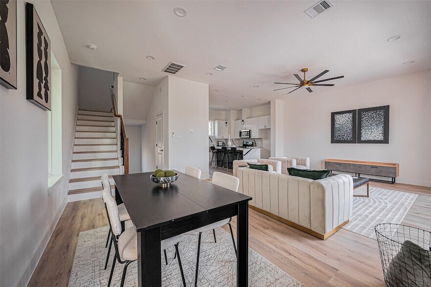 Foto principal - 4211 Ward St