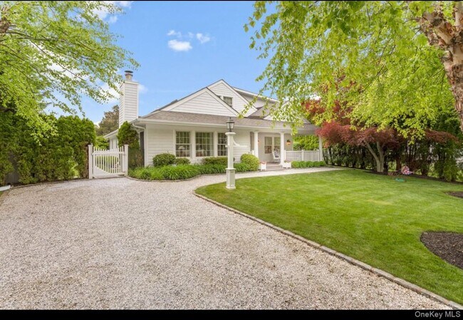 Foto del edificio - 5 Juniper Ln