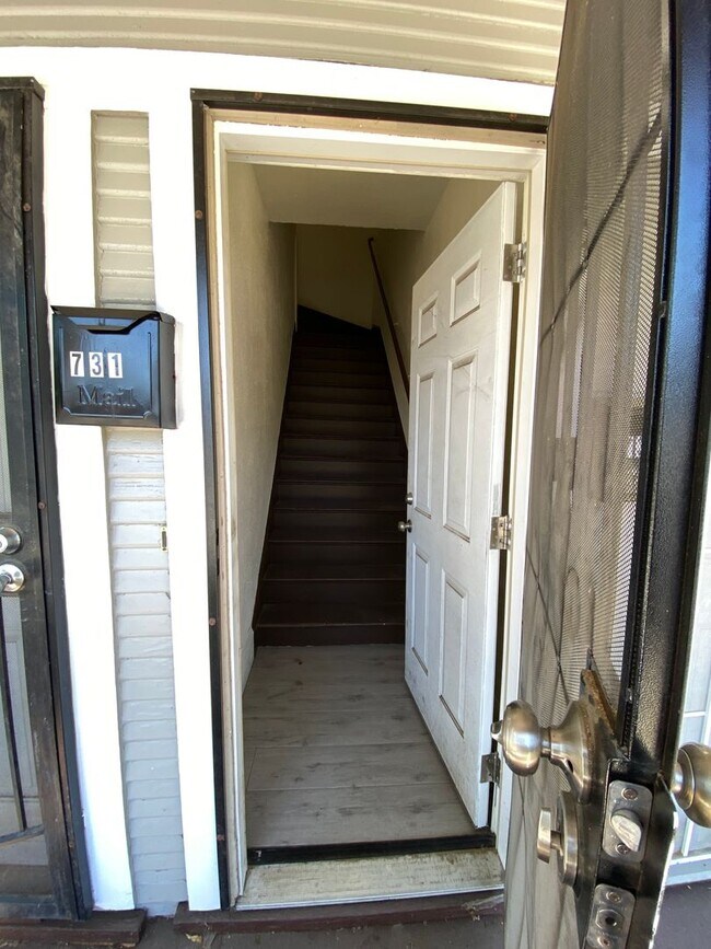 Foto del edificio - One Bedroom Apartment in Downtown Stockton
