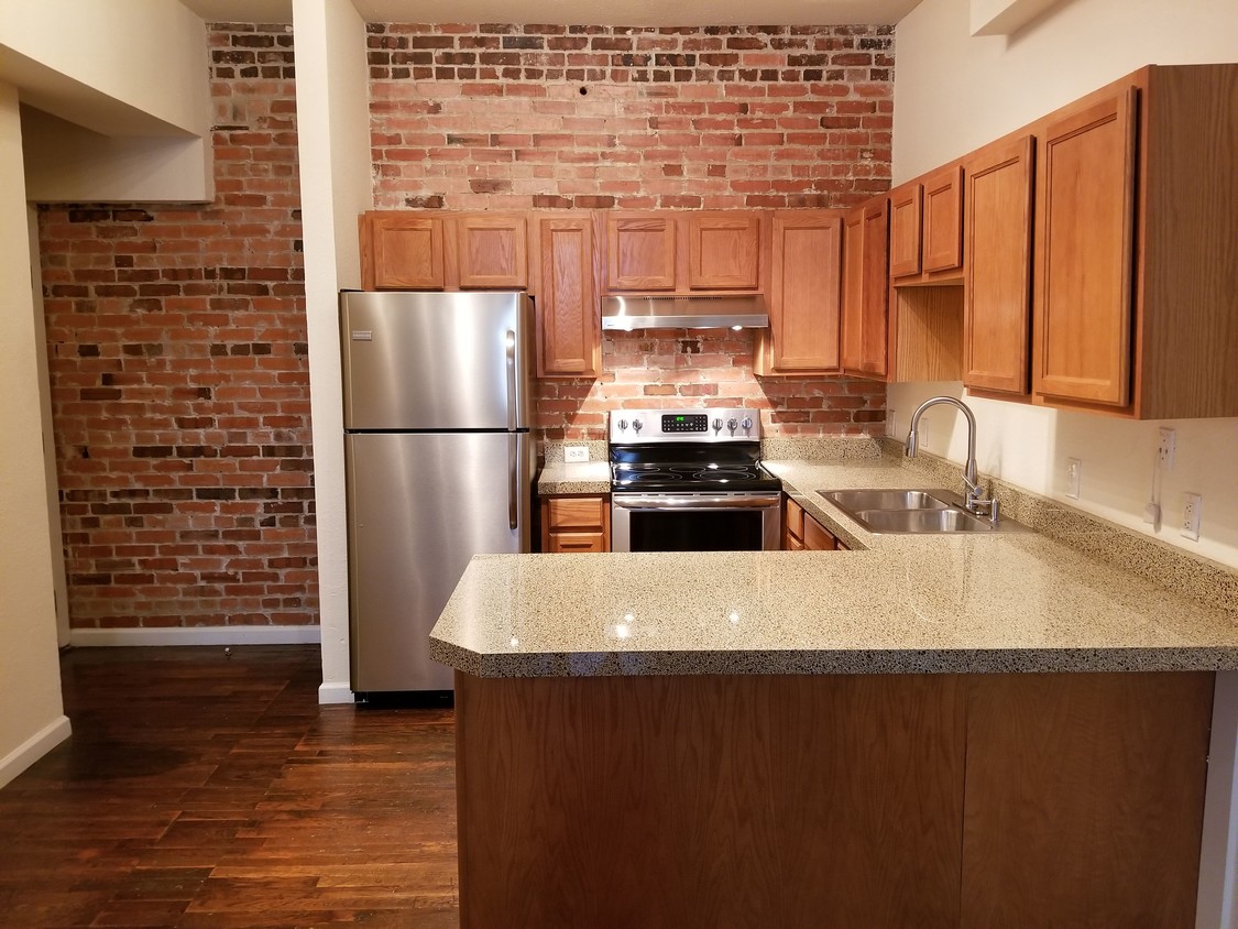 Kitchen - 304 N Front St