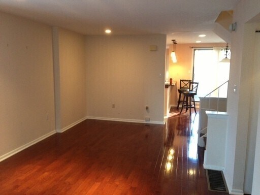 Foto del edificio - 100 N 22nd St