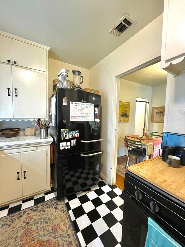 Foto del edificio - 209-211 Tennant